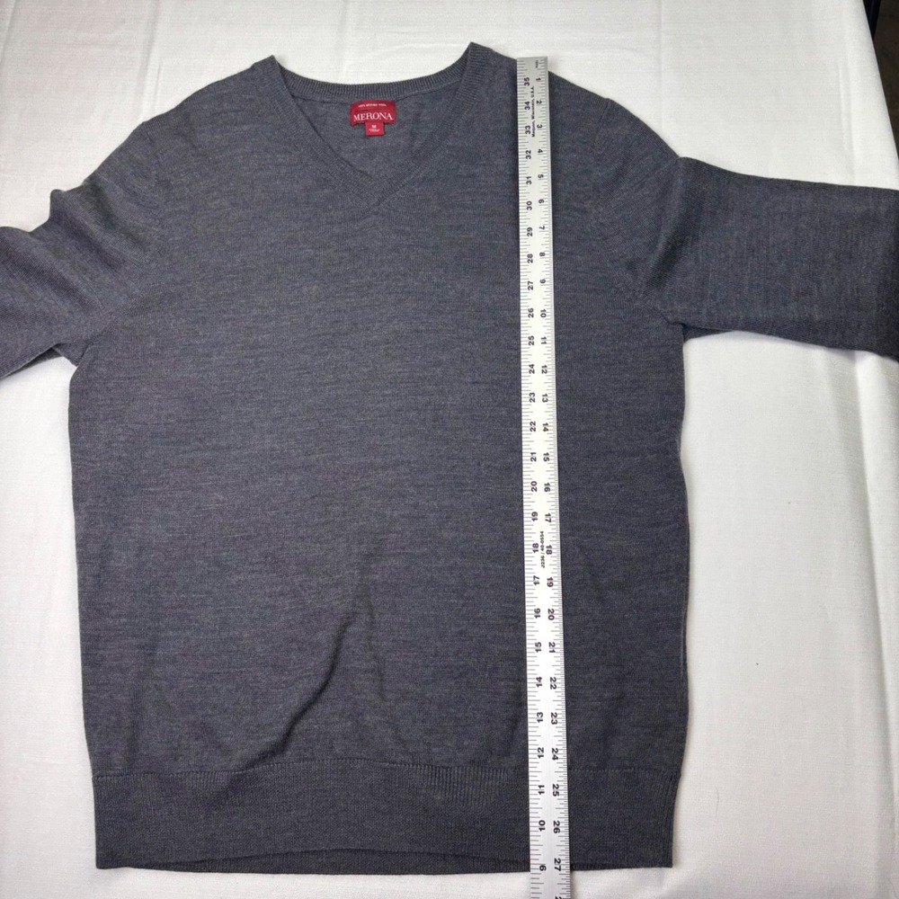 Vintage Merona Mens V Neck Sweater Medium Gray 100% Merino Wool Classic Preppy - Picture 6 of 7